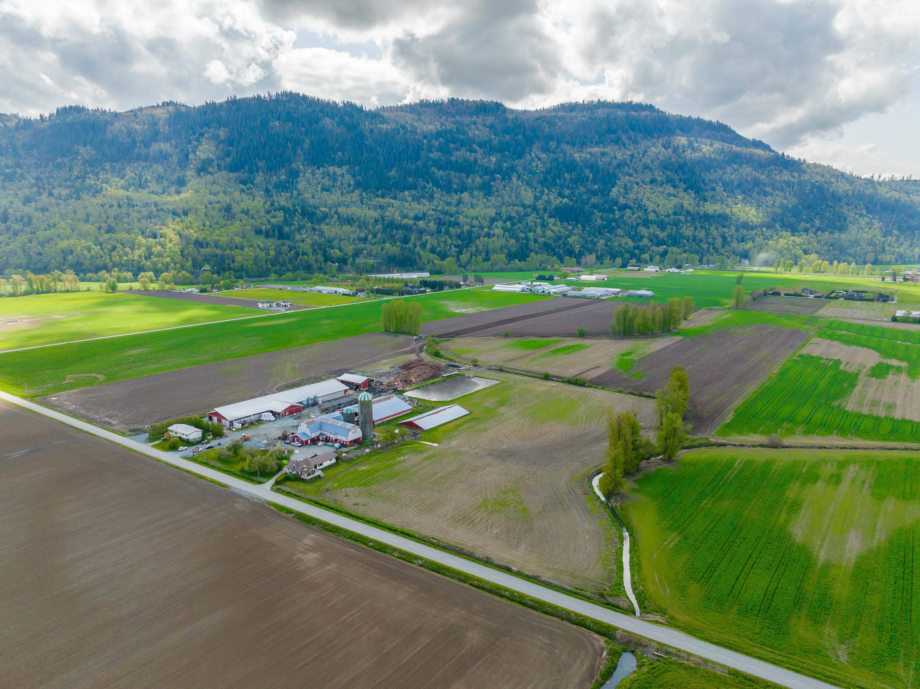 Property Listing: 39464 Wells Line Road, Abbotsford, BC